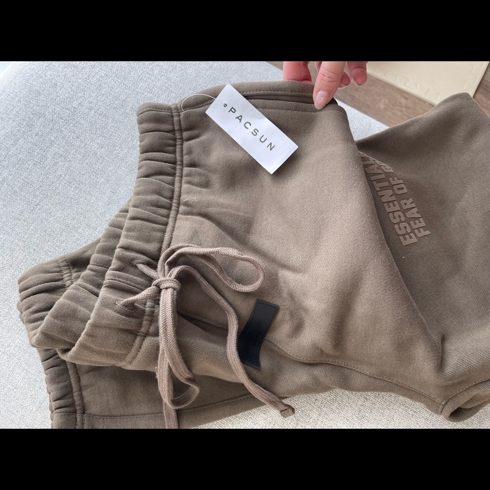 Essentials Fear of God Sweat Pants | WOOD